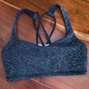 Lululemon size 2 Women's Black and White Sports Bra